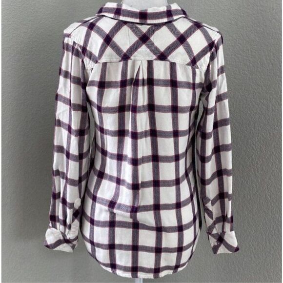 Rails Hunter White, Red, & Navy Blue Plaid Flannel Shirt Small - Picture 3 of 8